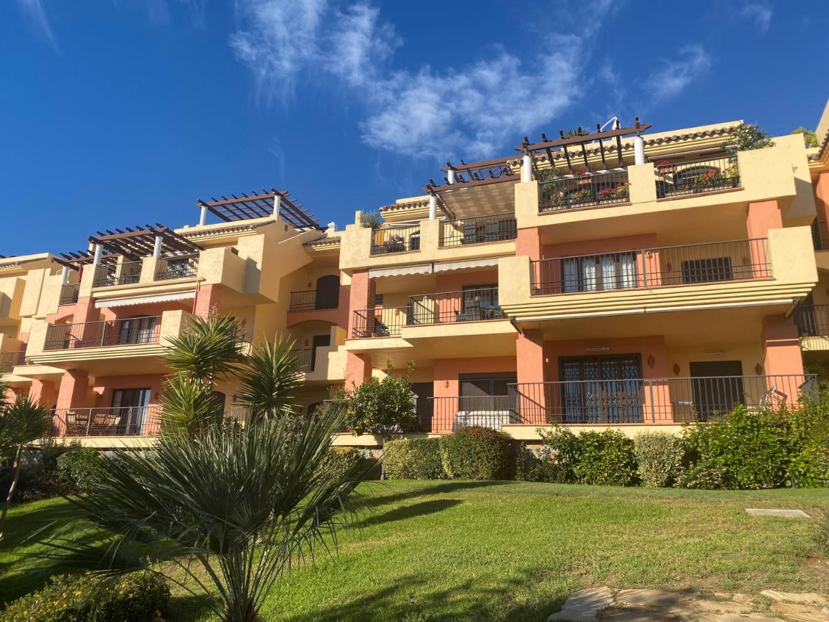 Huge Rooftop Solarium With See View - 3 Rooms Benahavis Exterior photo