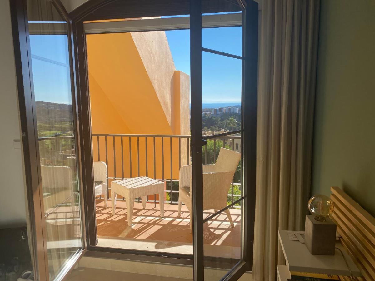 Huge Rooftop Solarium With See View - 3 Rooms Benahavis Exterior photo