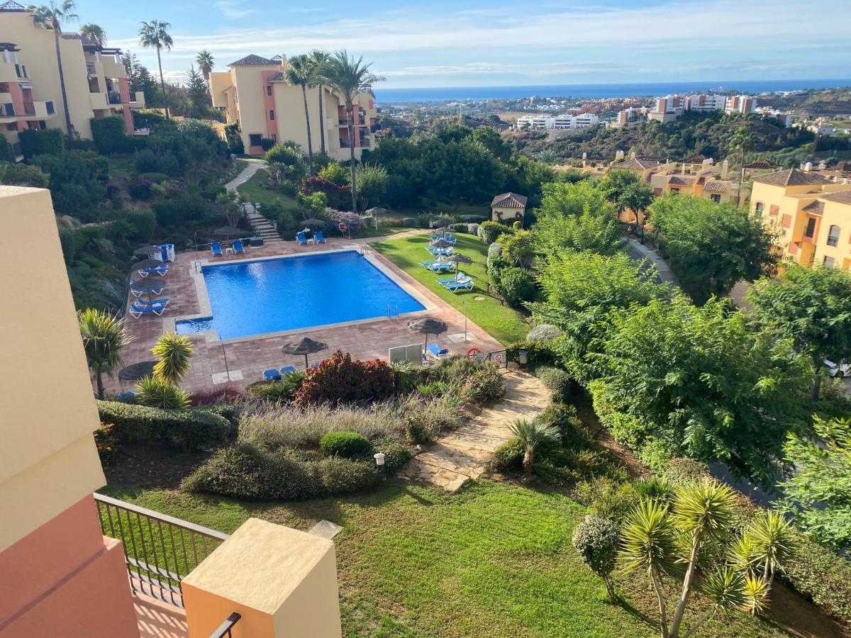Huge Rooftop Solarium With See View - 3 Rooms Benahavis Exterior photo