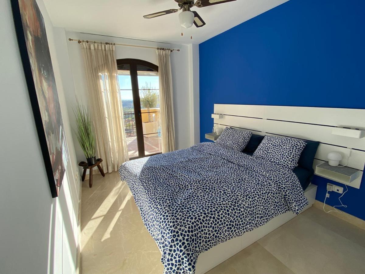 Huge Rooftop Solarium With See View - 3 Rooms Benahavis Exterior photo